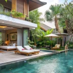 Take professional assistance to maintain your commercial swimming pool pool