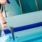 Professional Pool Cleaning Services: Advanced Technologies & Weather Impacts Pool Cleaning Services